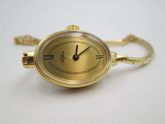 Alfex women's wristwatch. Gold plated and steel. Bracelet. Manual wind. Swiss. 1970's