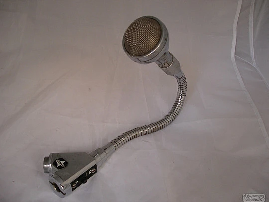 Bouyer flexible microphone. 1970's. Chromed metal. Model 709