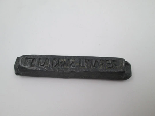 Desktop advertising lead paperweight. La Cruz Foundry. Rectangular shape. Spain. 1940's