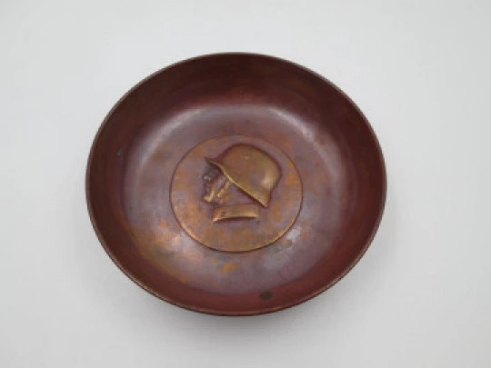 First World War copper bowl / ashtray. Austrian Federal Army soldier bust. 1927