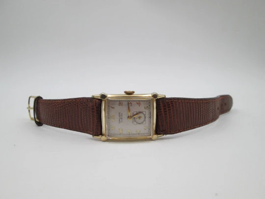 Gruen Curvex Precision art deco. 10k gold filled. Manual wind. Small seconds hand. 1940's