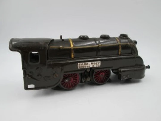 JEP Bass-Volt S.59 locomotive and SCNF coal tender. Tinplate. 1940's