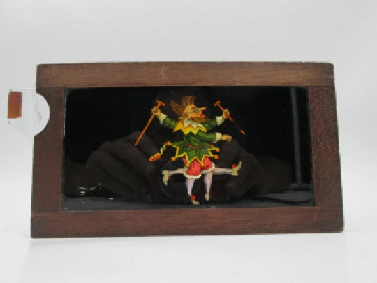 Magic lantern mechanical slide. Single slipping minstrel slide. Wood frame. Europe. 1890's