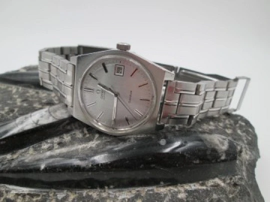 Omega Genève. Stainless steel. 1970's. Date. Automatic. Bracelet. Swiss