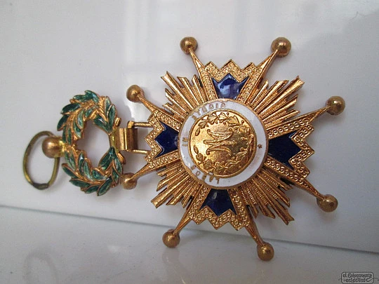 School merit medal. 1950's. Gold metal and colours enamel. Spain