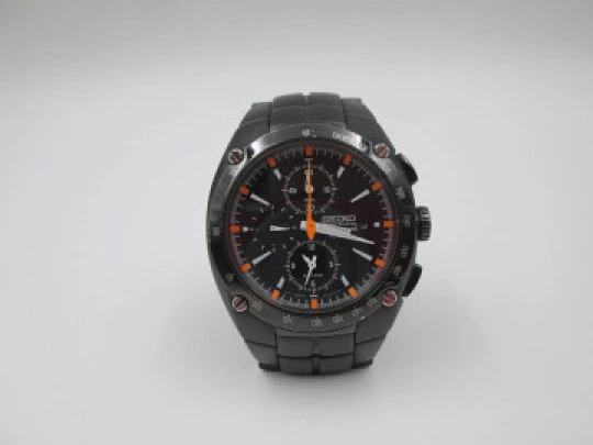 Seiko Sportura 100m quartz chronograph. PVD black steel. Alarm. Bracelet. 2000's. Japan