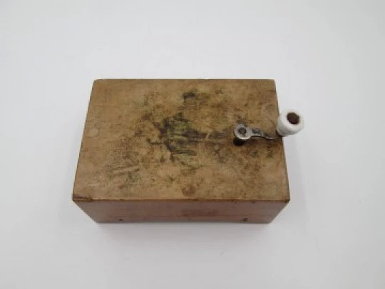 Swiss children's hand crank music box. Wood and metal. 1900's