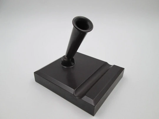 Table desk pen stand. Garnet bakelite. Rotating holder. 1940's. Spain (Rentería)