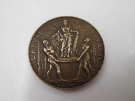 The Army and the Press bronze medal. French Third Republic. Corneille Theunissen. 1904