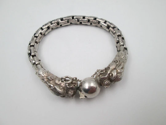 Unisex bracelet. 925 sterling silver. Dragon heads and interlocking links. 1980's