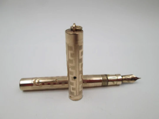 Wahl Eversharp Art Deco ringtop fountain pen. 12k gold filled. Lever filler system. 1920's