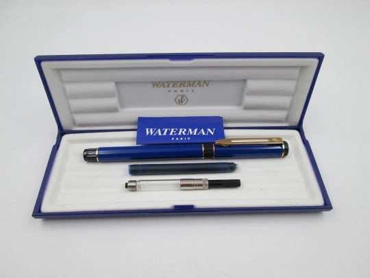 Waterman Centurion. Blue lacquer and purple plastic. Gold plated details. Box. 1990's