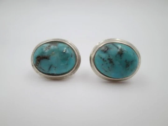 Women's earrings. 925 sterling silver and fine turquoise. Push back clasp. 1990's